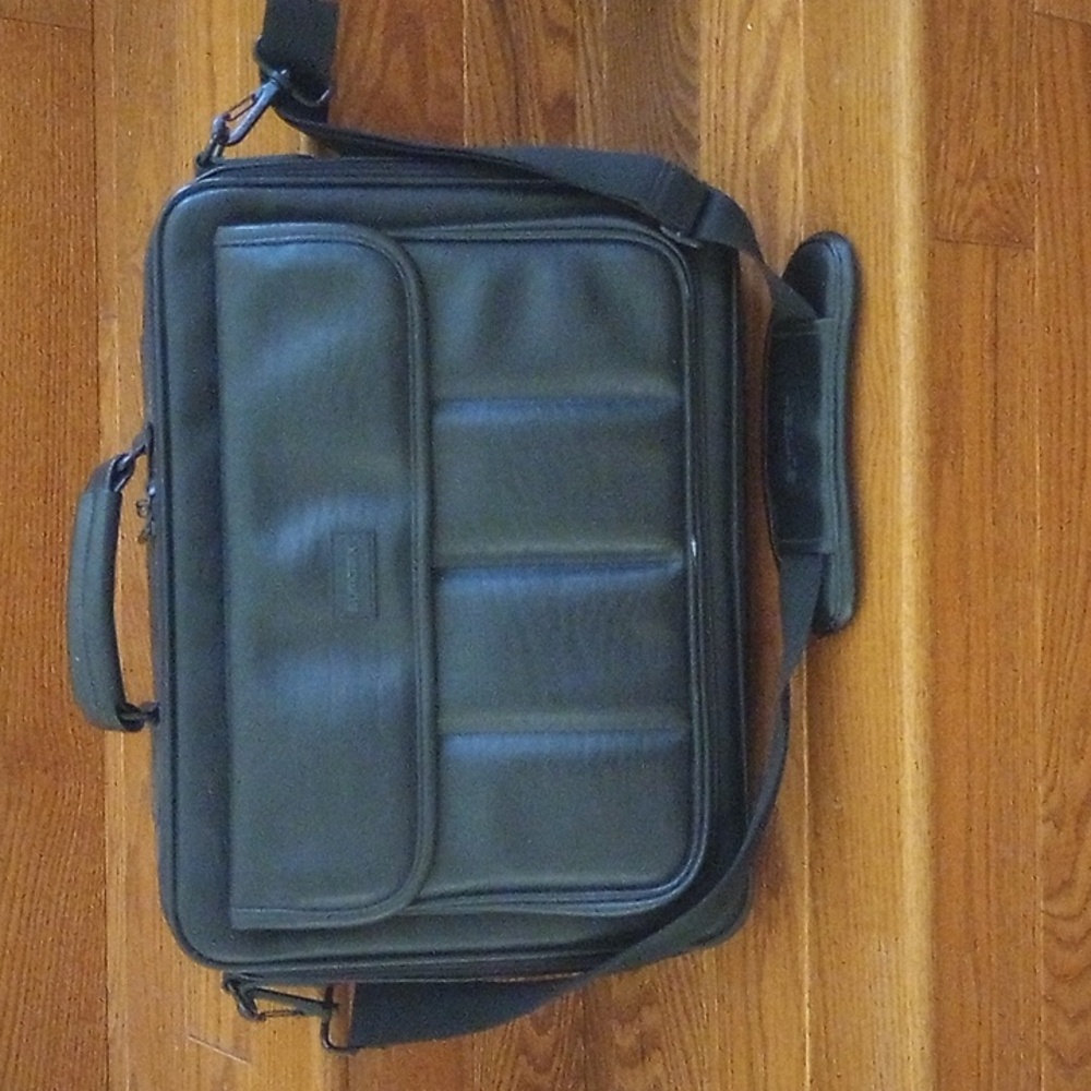 Sumdex Laptop and Accessories Briefcase